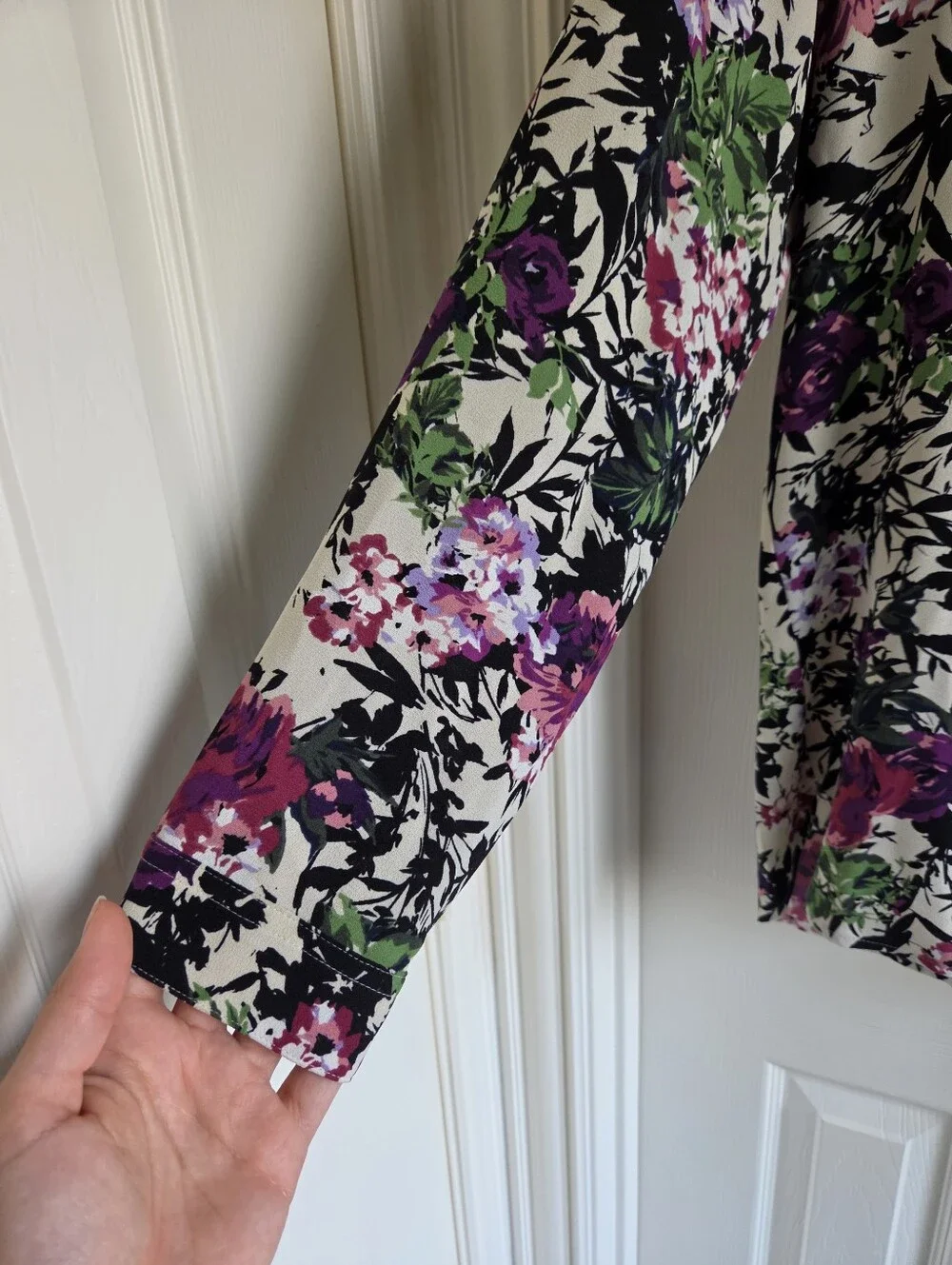 J. Jill Floral Relaxed Shirttail Blouse Long Sleeve Button Up Shirt Size M - Picture 5 of 8